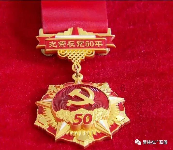 含恨而终,坐化在历史的尘埃里是什么意思?-专业问答社区